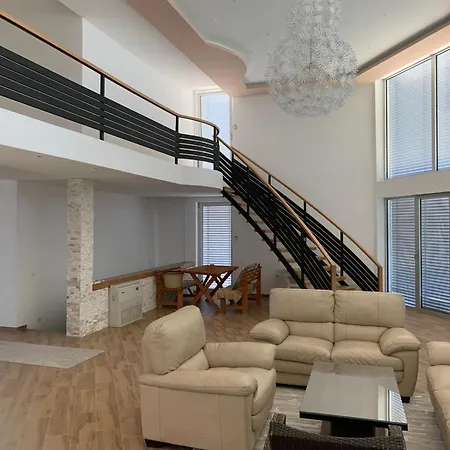 Villa Royal Подгорица